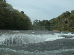 春の吹き割れの滝・・・水量が多かった！